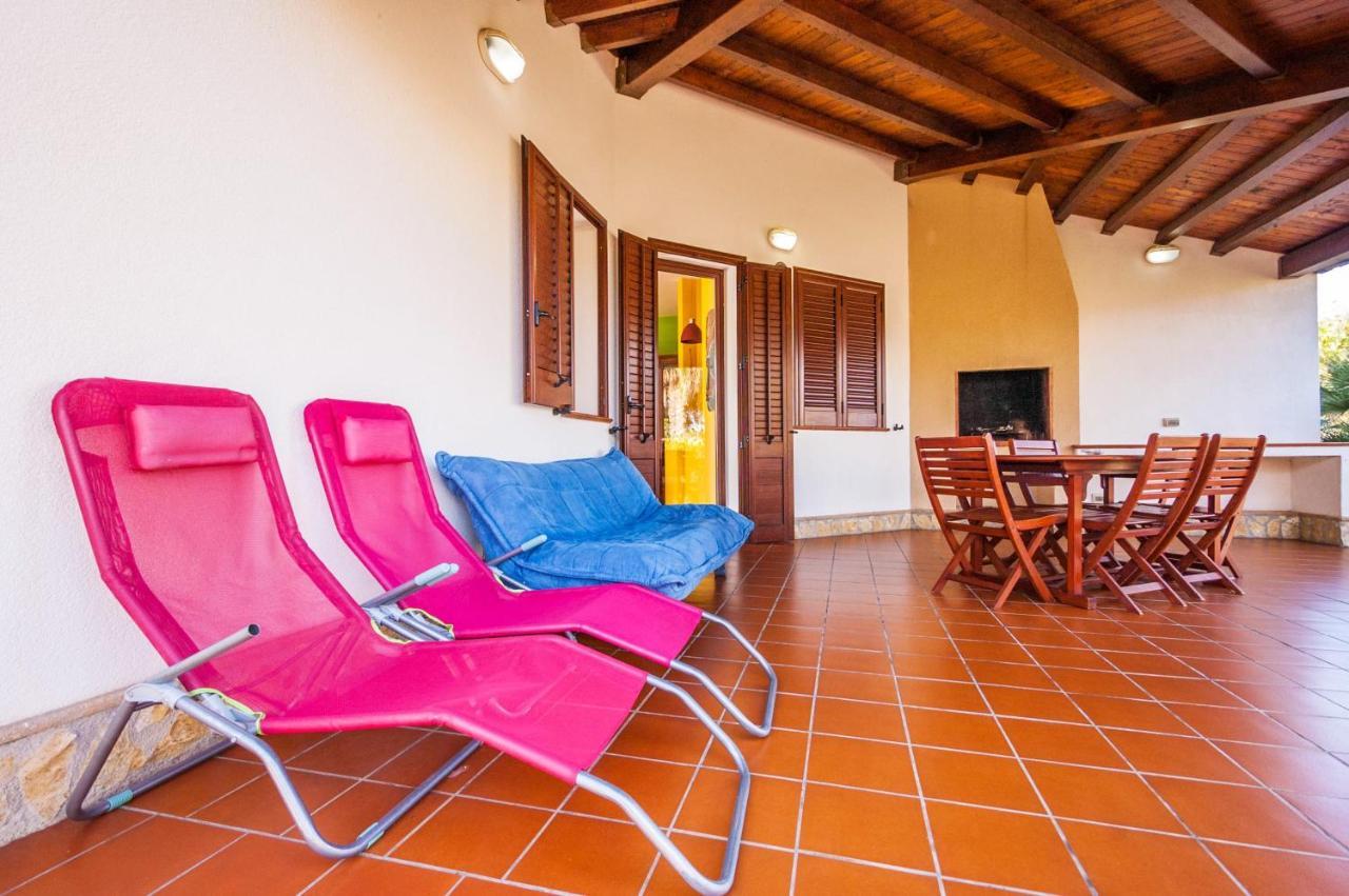 Sole Mare Deluxe Villa Campofelice Di Roccella Exteriör bild