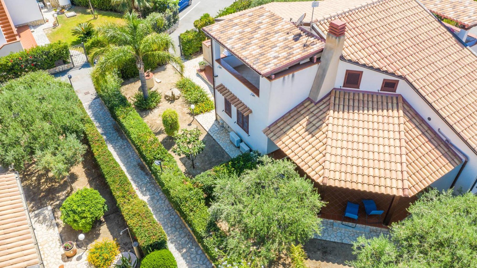 Sole Mare Deluxe Villa Campofelice Di Roccella Exteriör bild