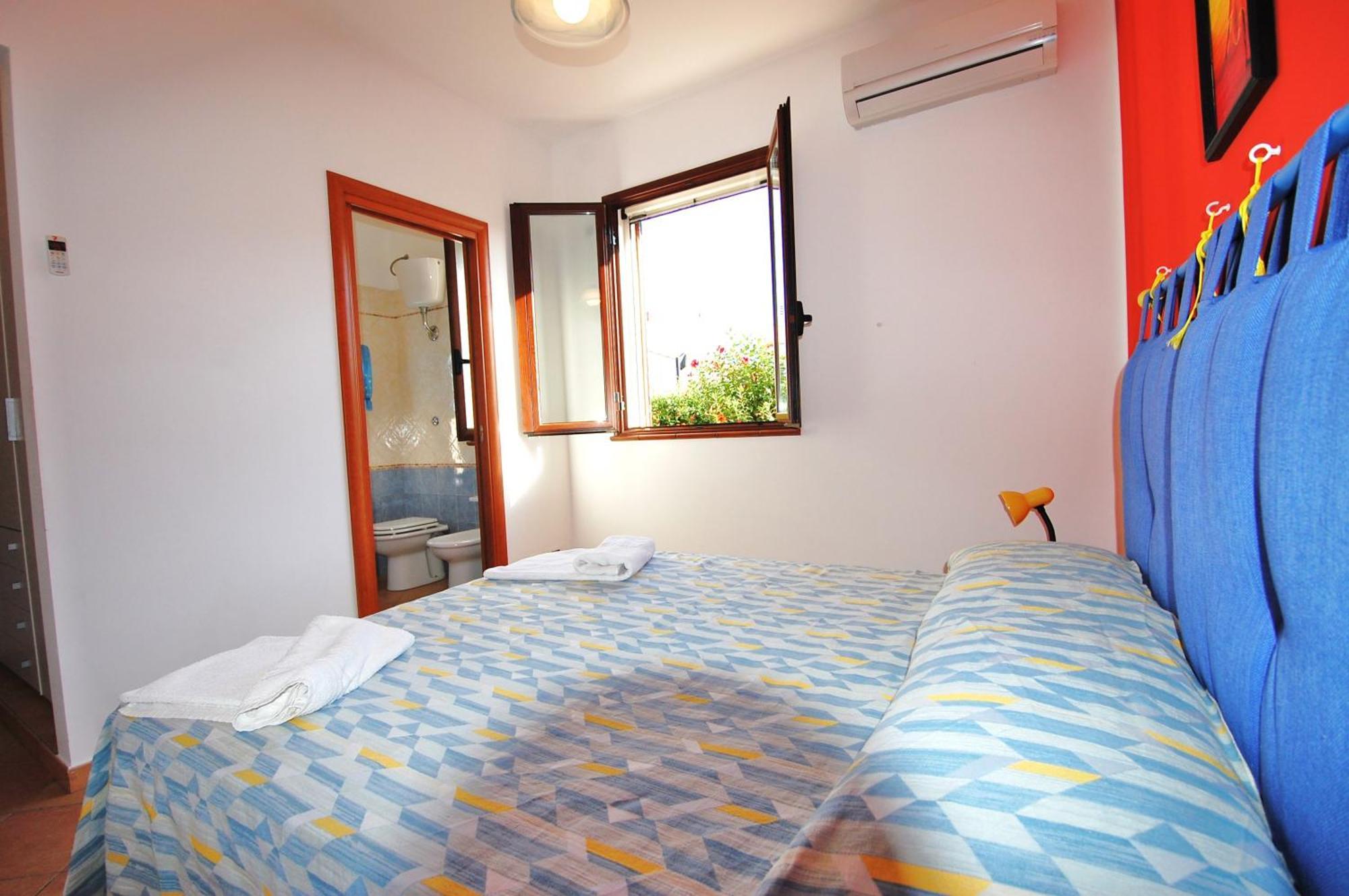 Sole Mare Deluxe Villa Campofelice Di Roccella Exteriör bild